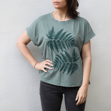 Botanical Deep Forest Fern Leaves Womens Flowy Cap Sleeve Tee Green