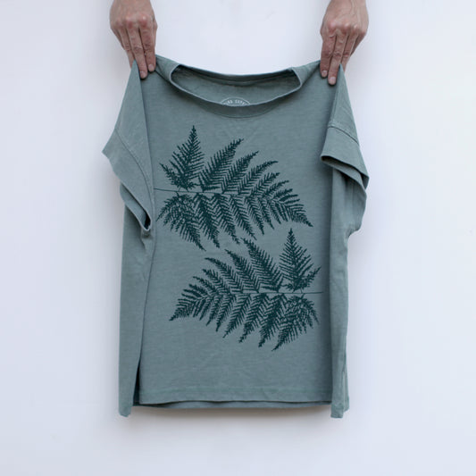 Botanical Deep Forest Fern Leaves Womens Flowy Cap Sleeve Tee Green