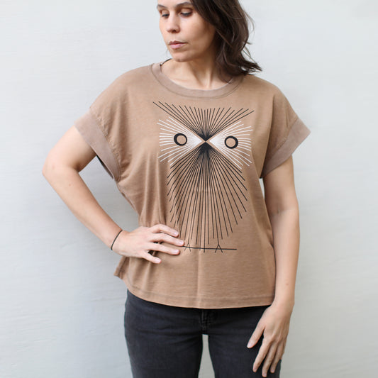 Women's Loose Fit Boxy Great Horned Owl Jersey Knit Cap Sleeve Top in Camel Brown